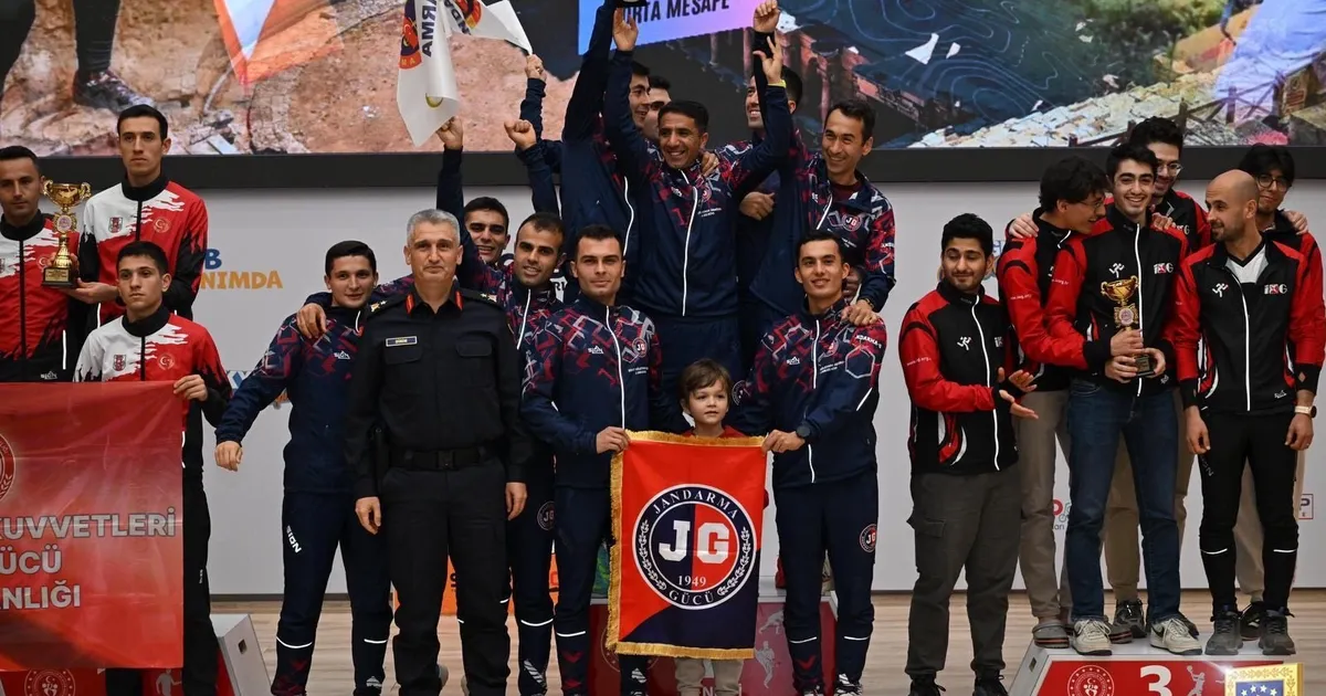 Jandarma Gücü oryantiringte Türkiye Şampiyonu