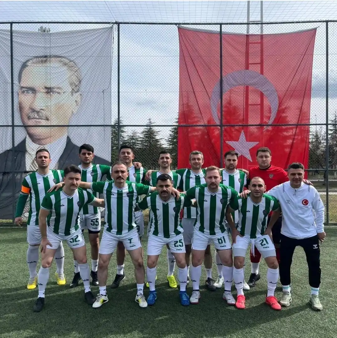 Kars İl Emniyet Müdürlüğü futbol takımı, Türkiye genelinde 3’üncülük elde etti - Gündem Haberleri