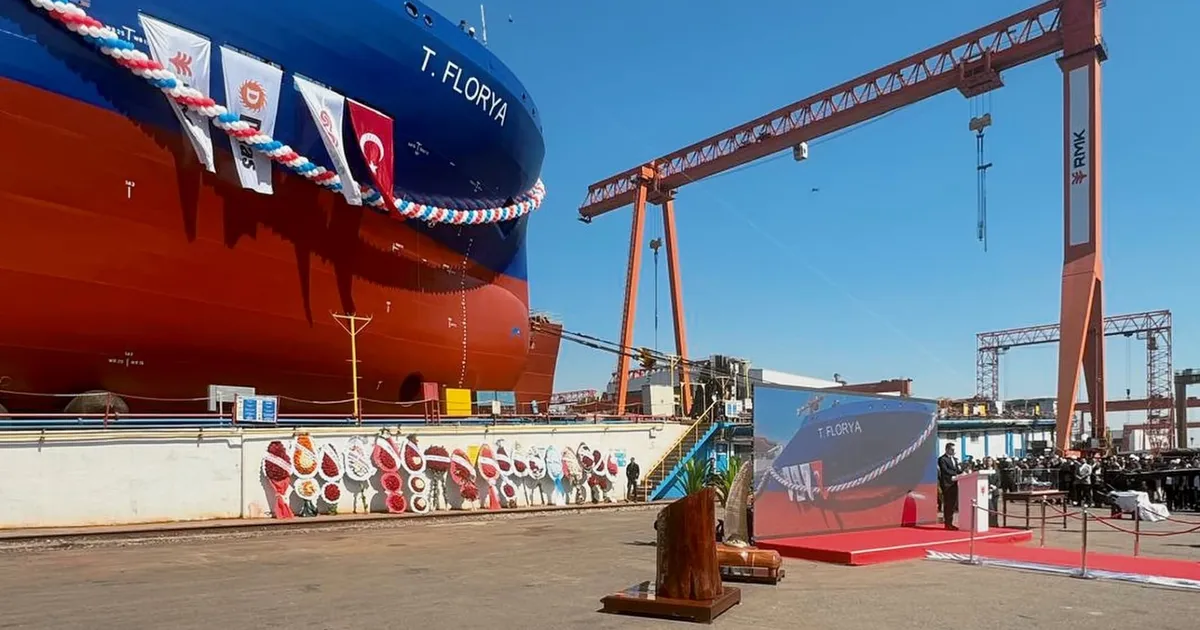 NB129 T. FLORYA denize indirildi