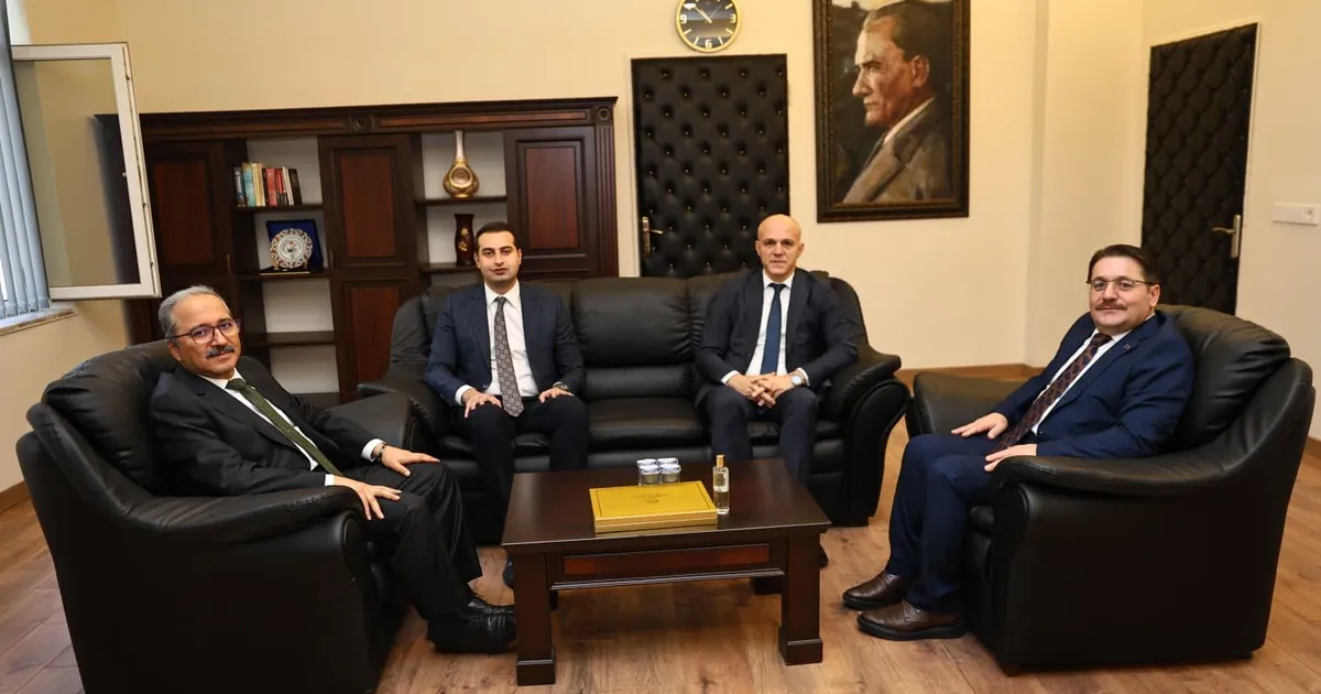 Sakarya'da İl Millî Eğitim Müdürü Serdivan’da incelemelerde bulundu