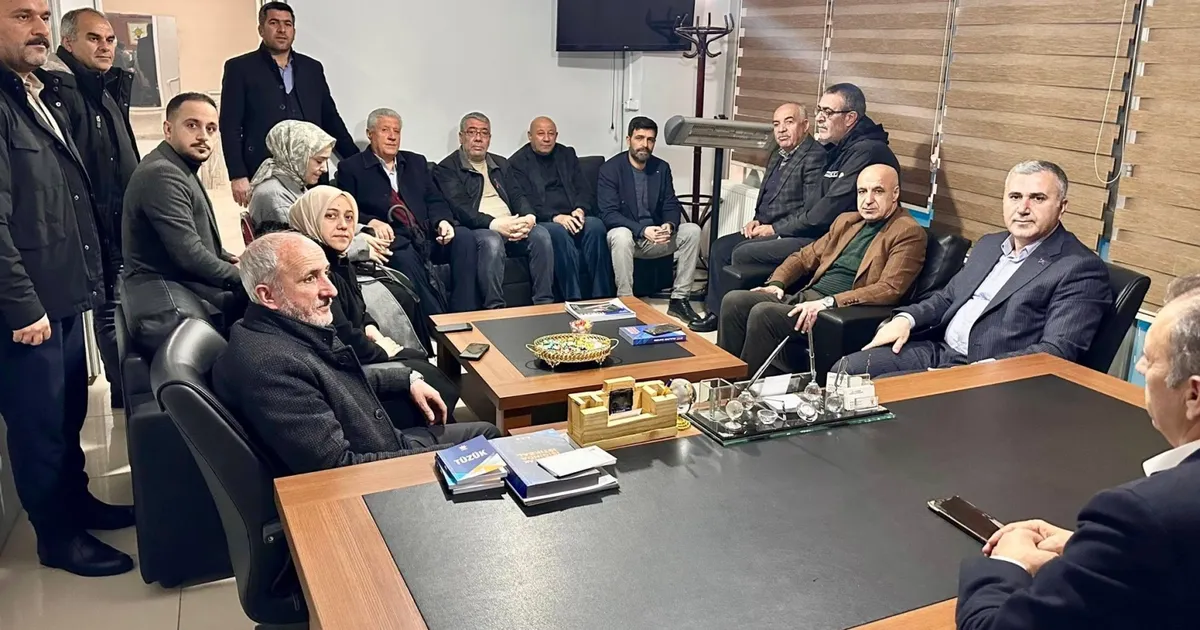 Nazım Çiftçi'den Patnos’ta AK Parti Teşkilatına ziyaret