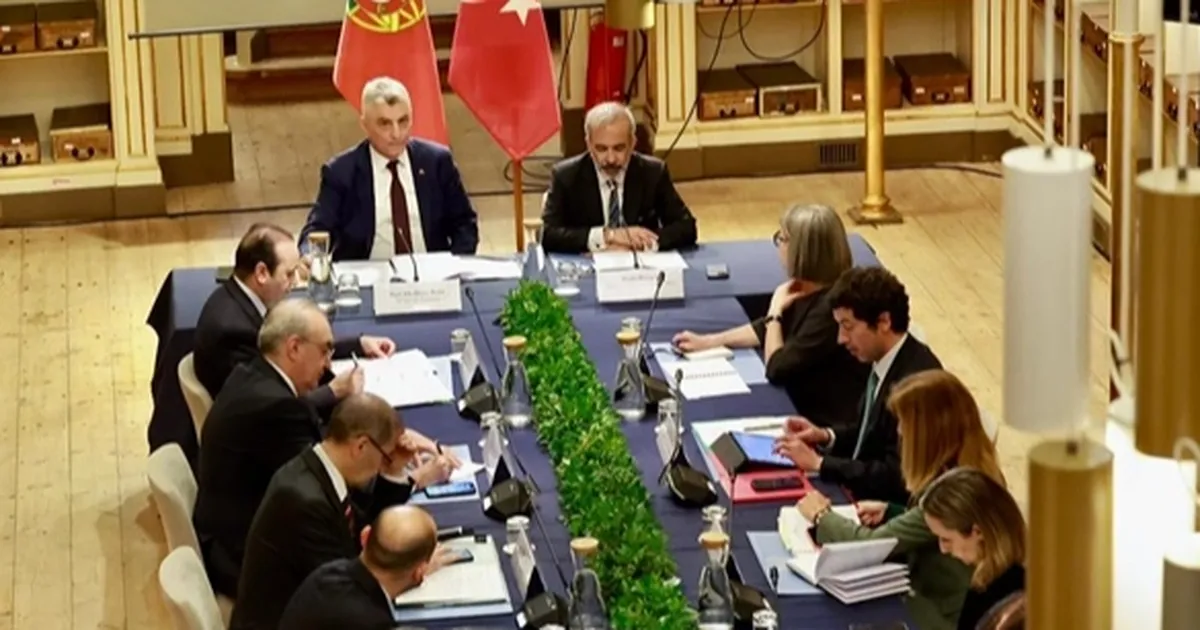 Bakan Bolat, Portekiz’de Dışişleri Bakanı Rangel ile görüştü