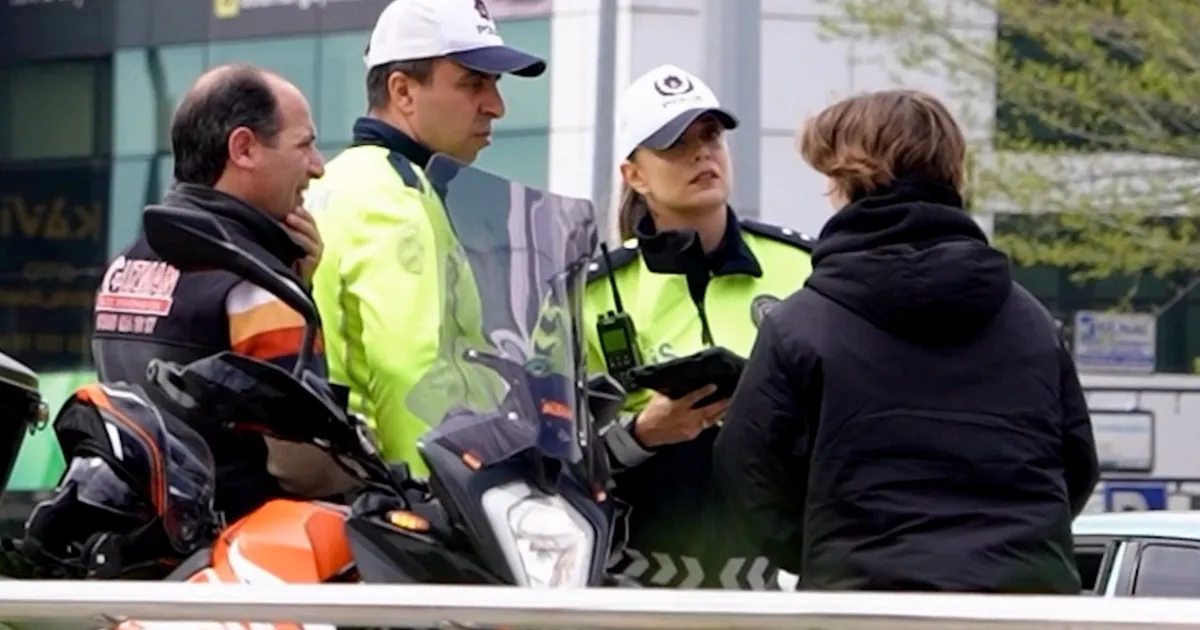 Düzce'de Polis Haftası'nda duygulandıran sürpriz - Gündem Haberleri