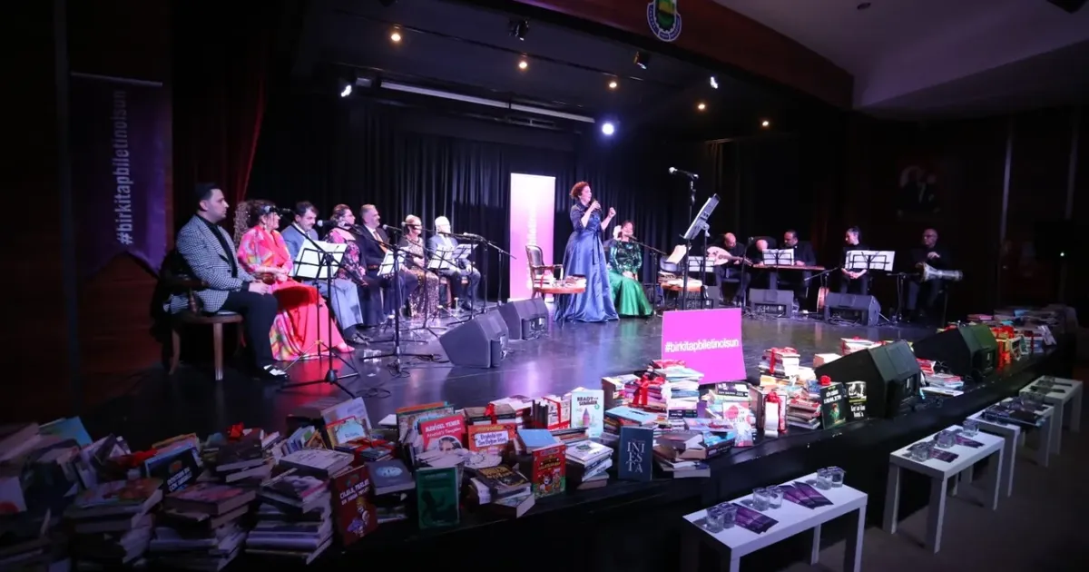 Bursa İnegöl’de edebiyat ve musiki aynı sahnede buluştu