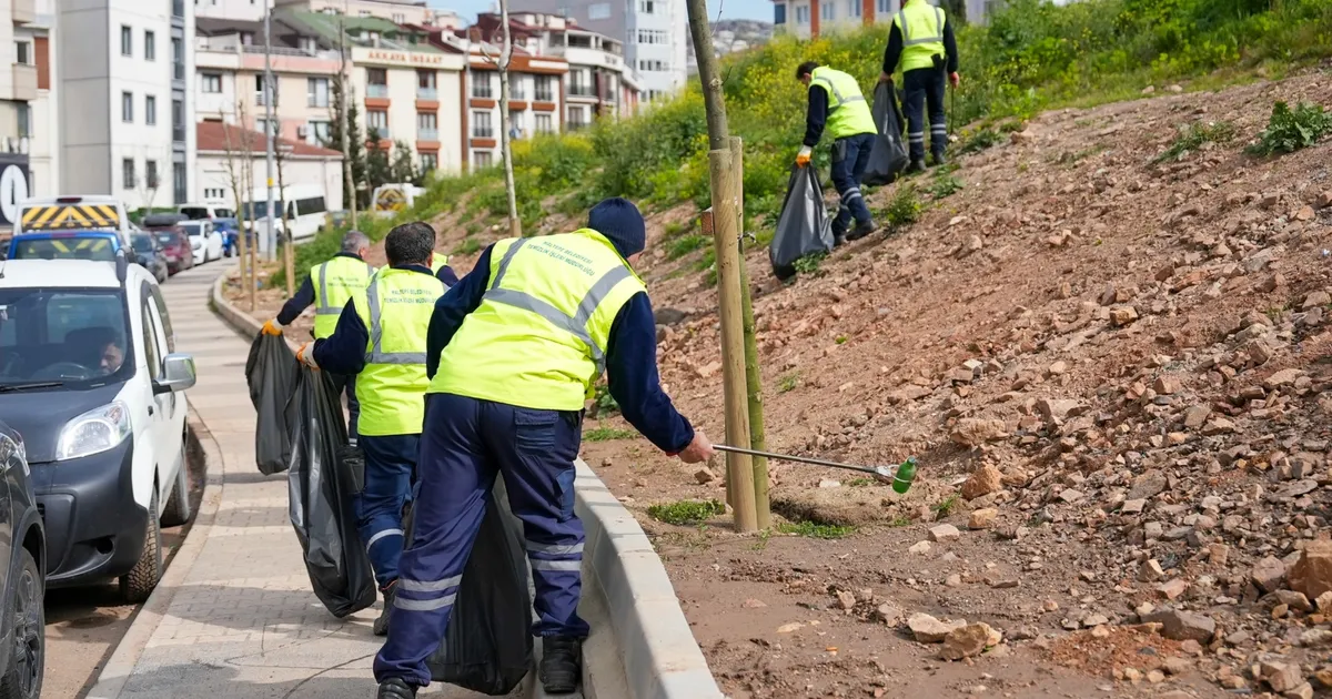 İstanbul Maltepe'de bahar temizliği