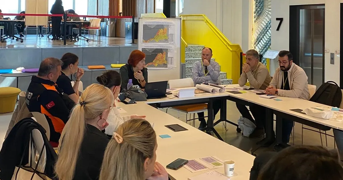 İzmir’in iklim geleceği masaya yatırıldı