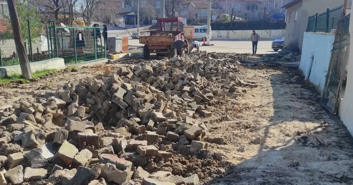 İpsala Esetçe'de yol seferberliği