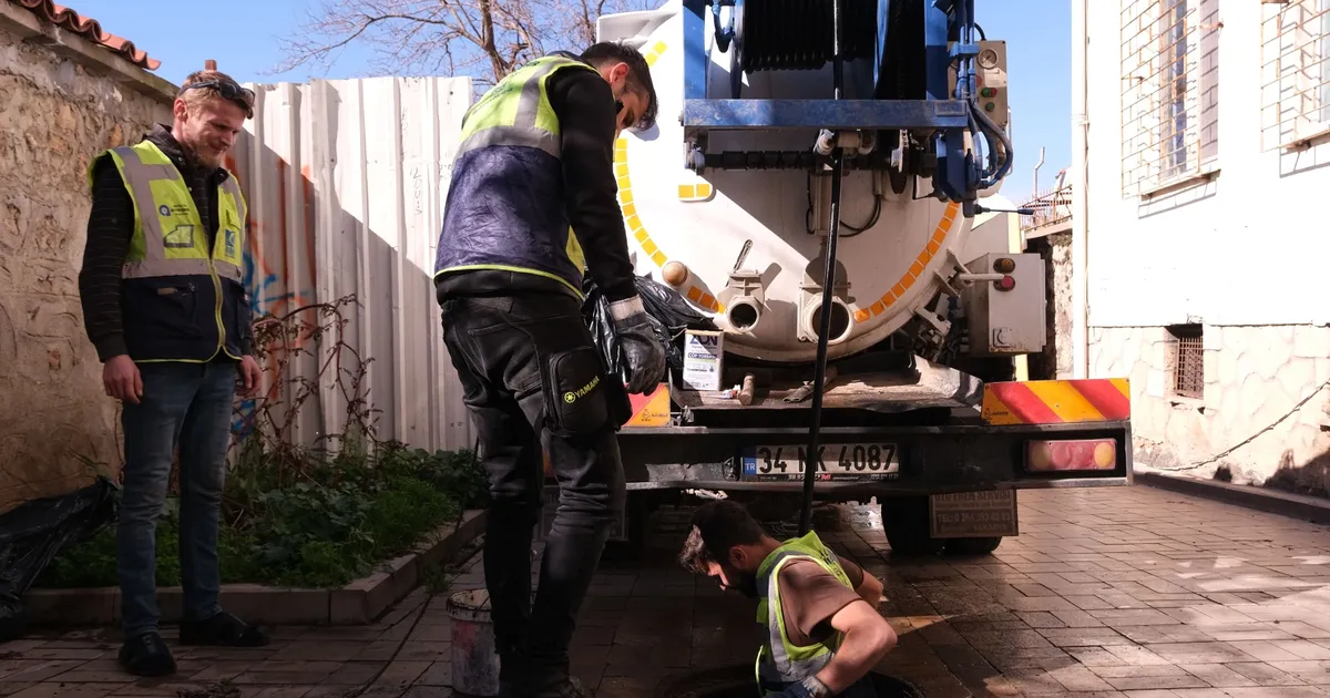Antalya Kaleiçi’nde 10 kilometrelik kanalizasyon hattı temizlendi