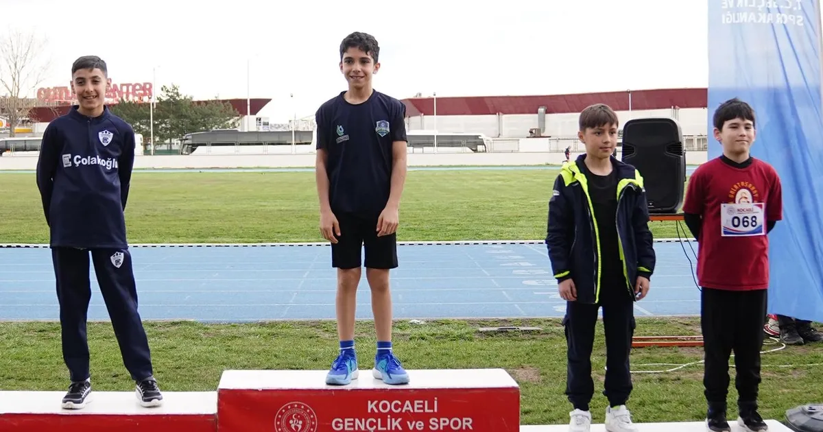 Kocaeli Çayırova’ya atletizmde 2 madalya geldi