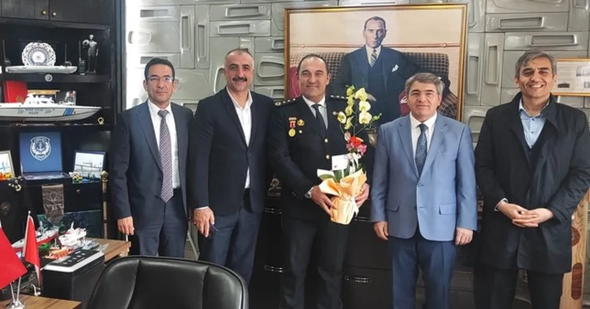 Mudanya’da eğitimcilerden 'emniyet'e nezaket