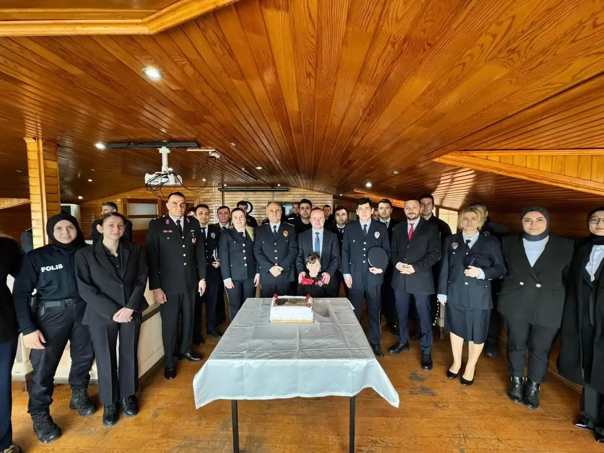 Hopa Kaymakamı Arslantürk, polis teşkilatını kabul etti - Gündem Haberleri