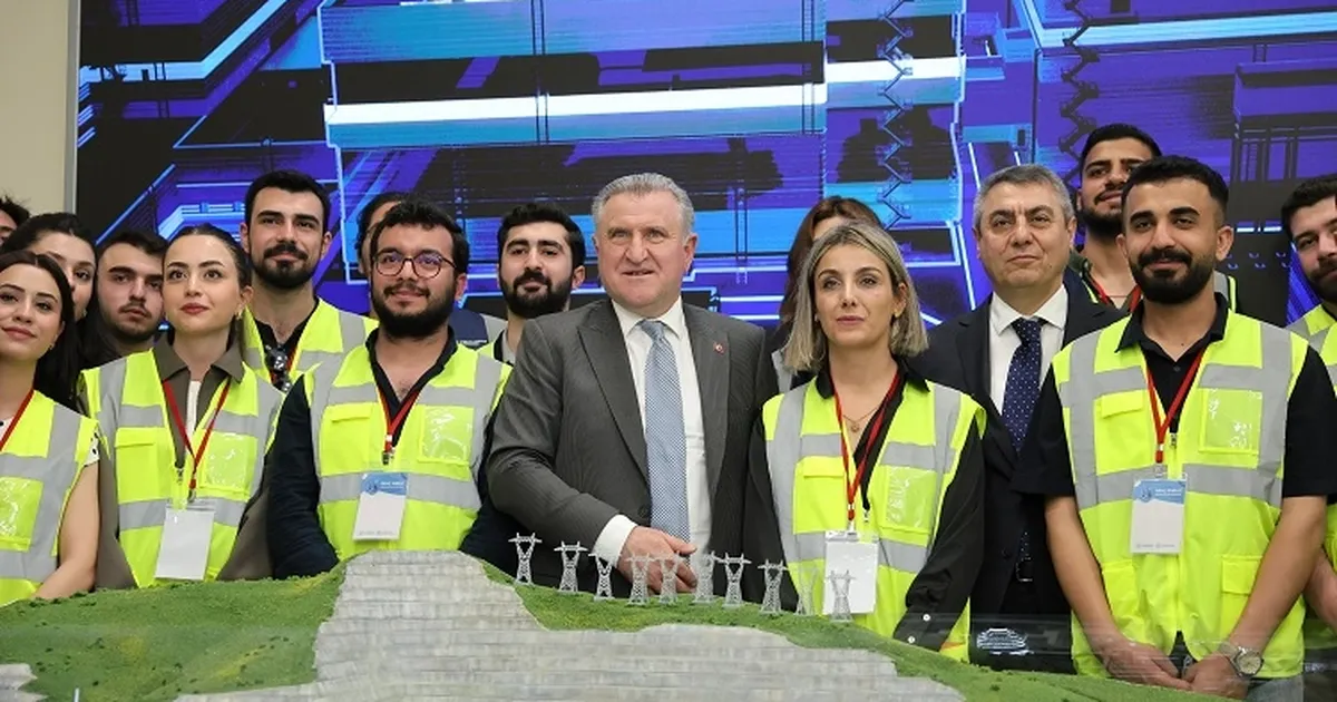 Spor Bakanı Bak'tan Akkuyu'ya ziyaret