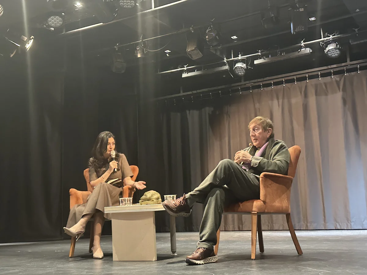 Ali Poyrazoğlu Beyoğlu’nda okurlarıyla buluştu