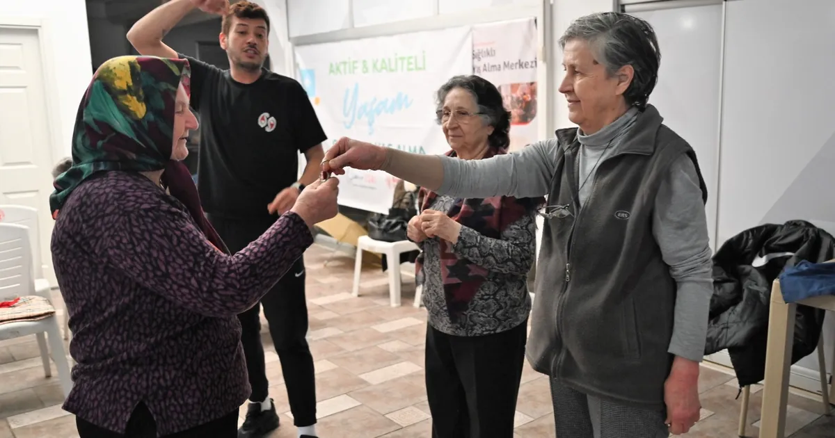 Bornova’da yaratıcı drama ile hayata yeniden katılım