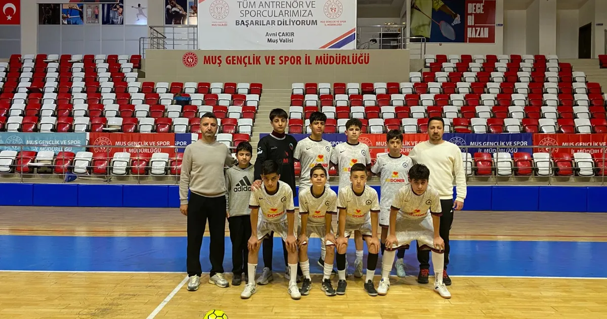 Mardin Kasımiye Ortaokulu Futsal Takımı, Muş’ta şampiyon oldu! - Spor Haberleri