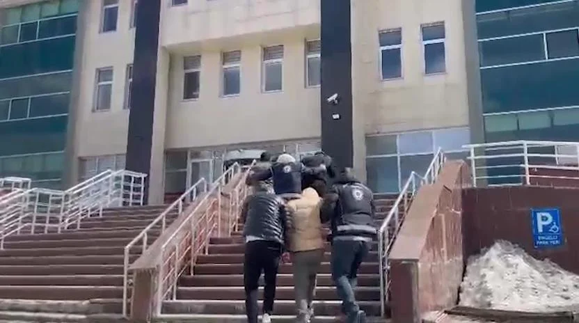 Kars’ta göçmen kaçakçılığı operasyonu: 4 şüpheli tutuklandı - Gündem Haberleri