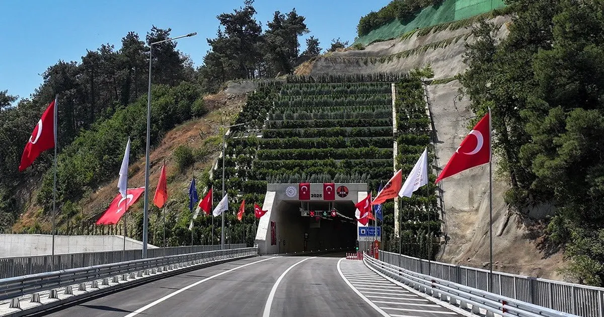 Bakan Uraloğlu'ndan Bursa paylaşımı... Doğancı Tüneli ile Bursa’ya nefes aldırdık