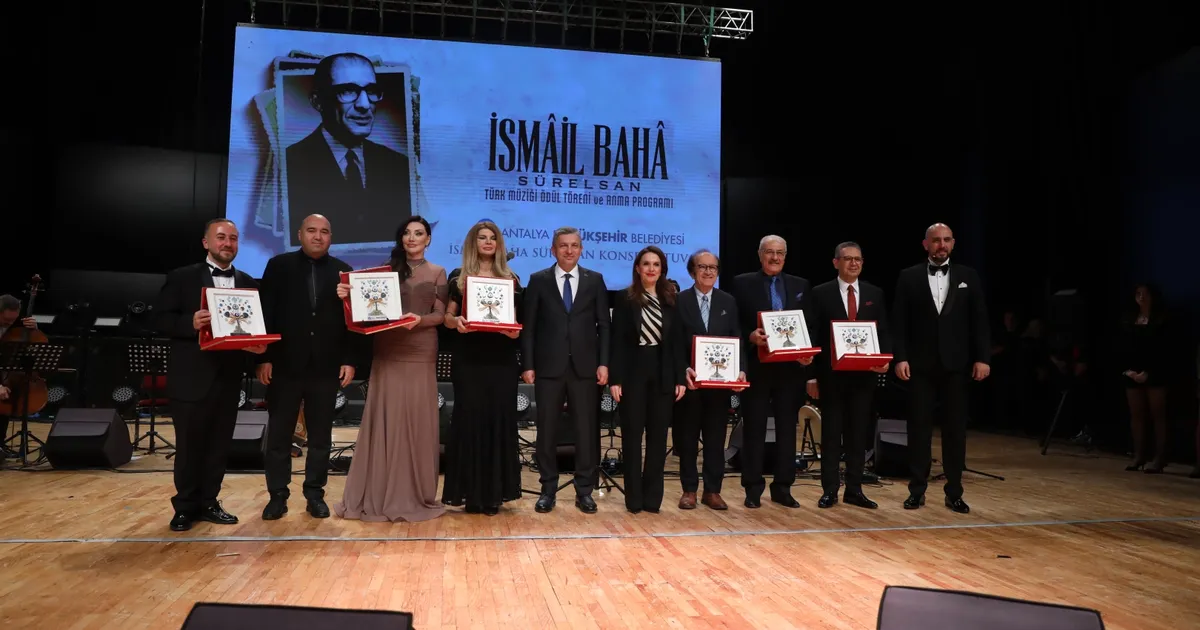 Ünlü Bestekar adına yaşam boyu onur ödülü Zekai Tunca’ya verildi