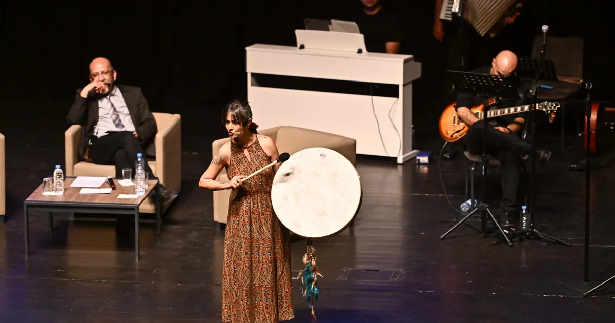 Muratpaşa’da şiir ve müzik dolu gece