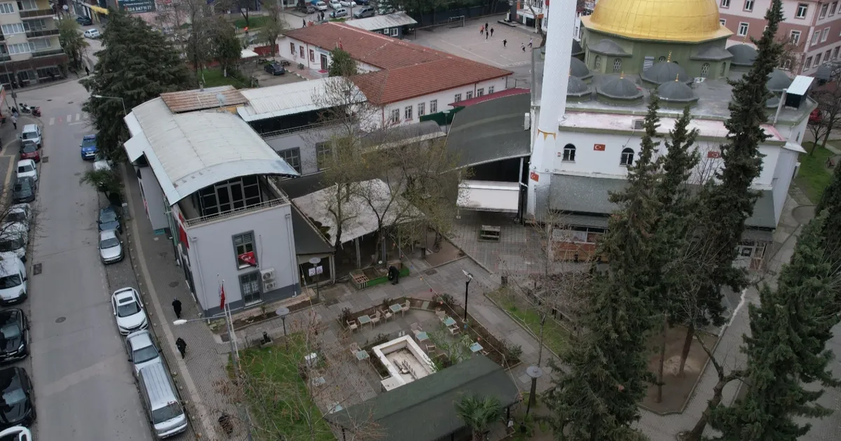 Bursa Nilüfer'de İhsaniye Eski Köy Meydanı'na modern dokunuş