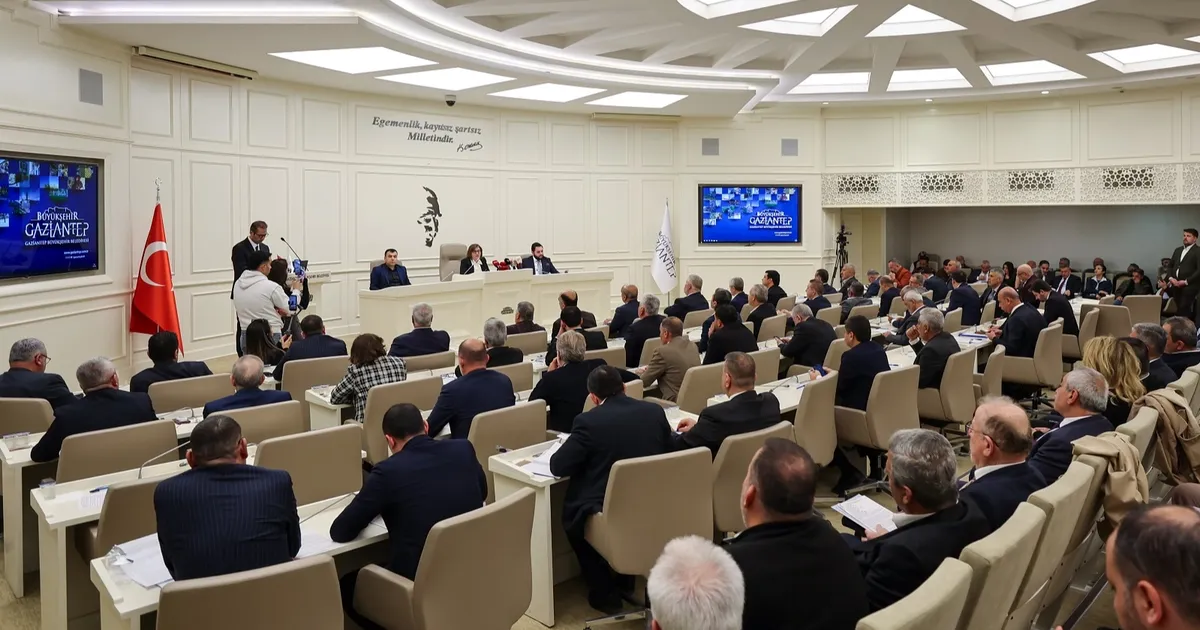 Gaziantep’ten Bakan Tekin’e 'fahri hemşehrilik' kararı