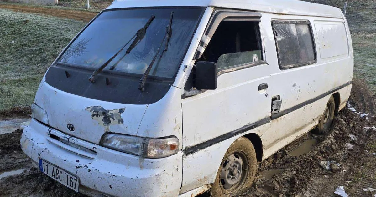 Bilecik Pazaryeri’nde kaçak orman emvaline suçüstü!