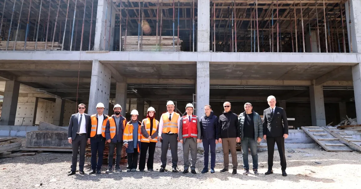 Bursa Osmangazi’de yeni kreş ve sağlık merkezi yükseliyor