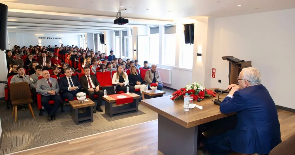 Ordu'da Başkan Güler’den Fen Lisesi’nde kariyer söyleşisi