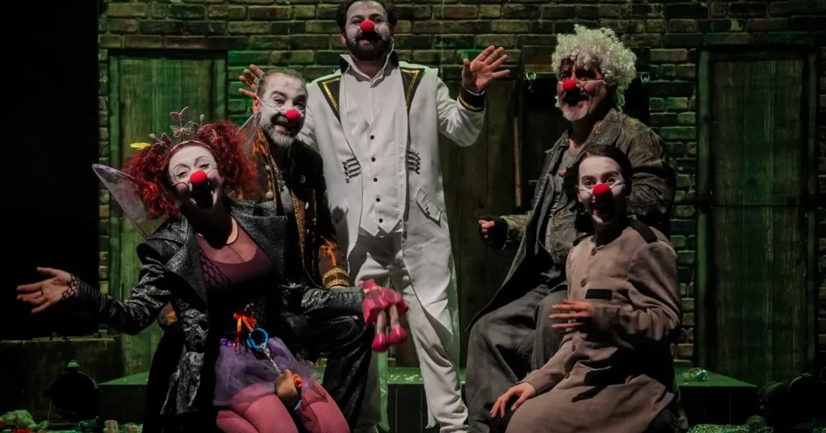 Trabzon'da Tiyatro Festivali yoğun ilgiyle devam ediyor