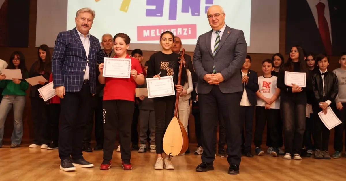 Kayseri Melikgazi'de minik müzisyenler ödüllerine kavuştu - Gündem Haberleri
