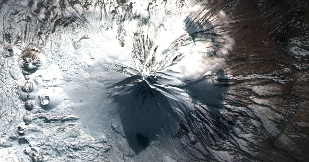 Zirveden uzaya... Ağrı Dağı’na gökyüzünden selam