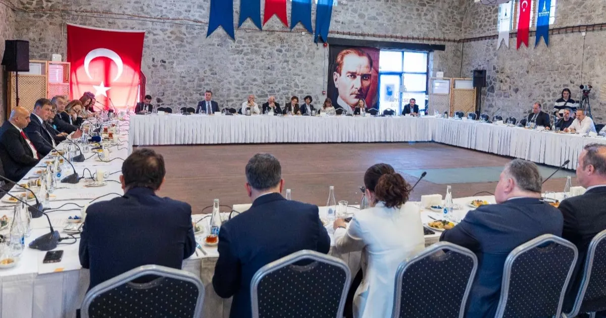 Tugay’dan turizm sektörüne destek ve iş birliği çağrısı - Gündem Haberleri