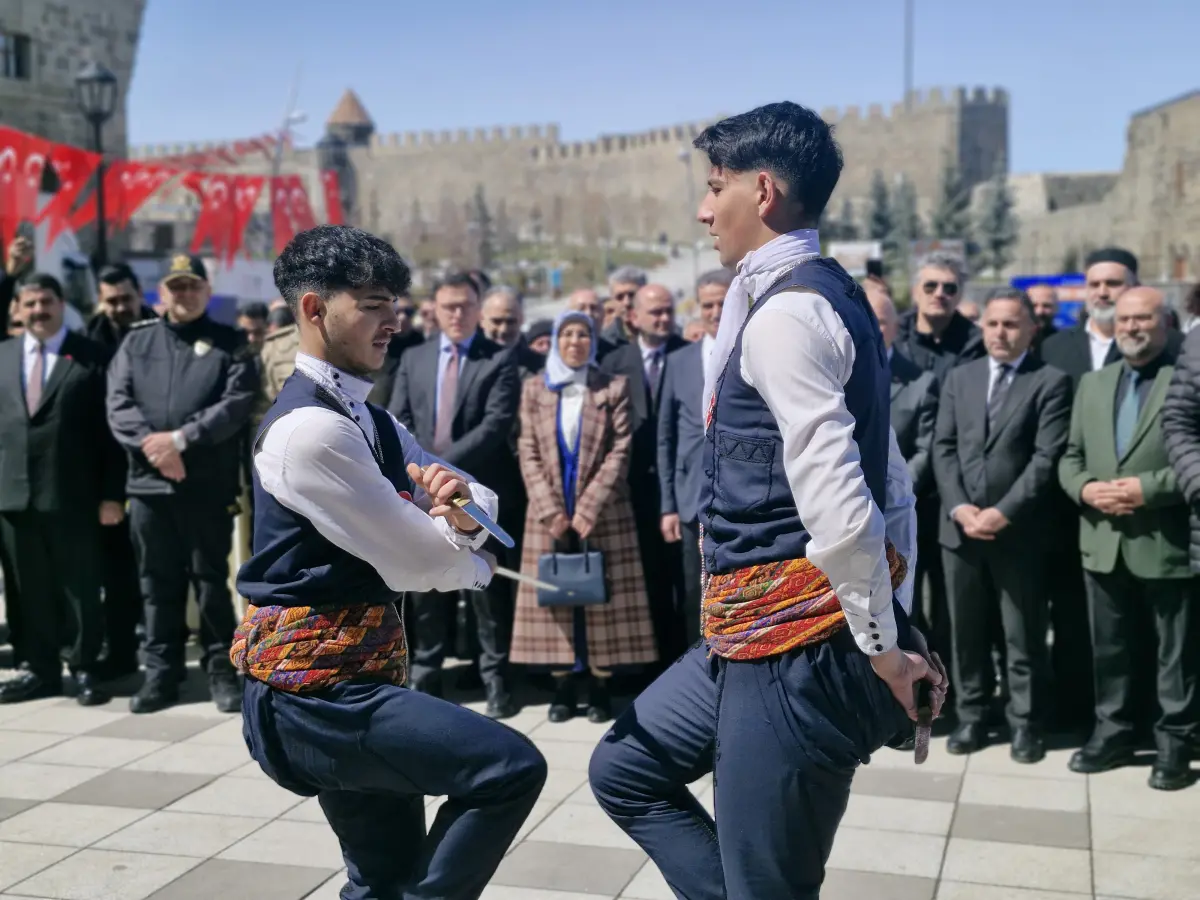Tarihin kalbinde turizm coşkusu: Erzurum’da 50. yıl etkinlikleri - Kültür-Sanat Haberleri