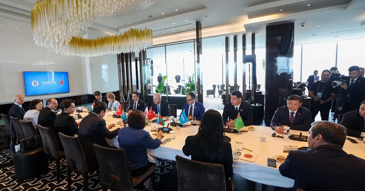 Numan Kurtulmuş, TÜRKPA üyesi mevkidaşlarıyla buluştu