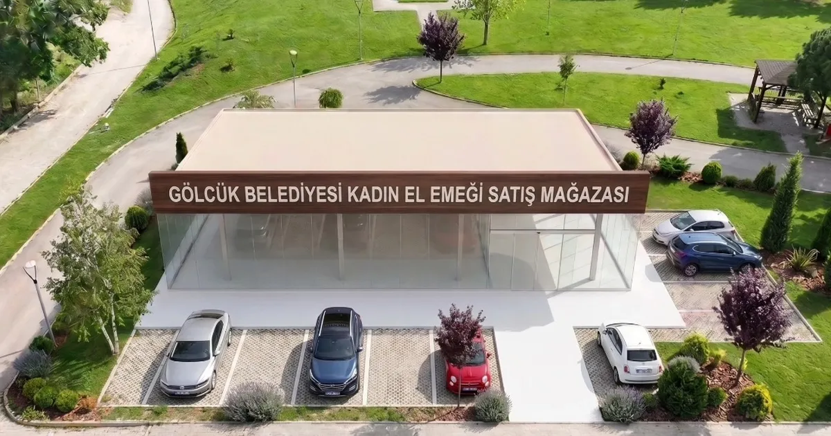 Gölcük'te el emekleri bu mağazada kazanca dönüşecek