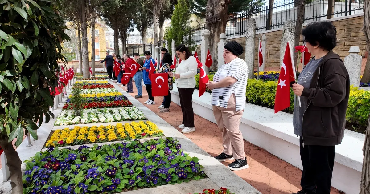 Kocaeli'de Goncalı bireylerden şehitlere vefa ziyareti