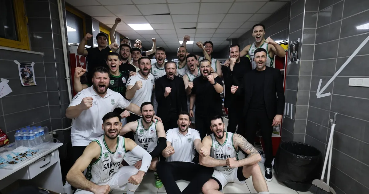 Sakarya potada 2-0 öne geçti - Spor Haberleri