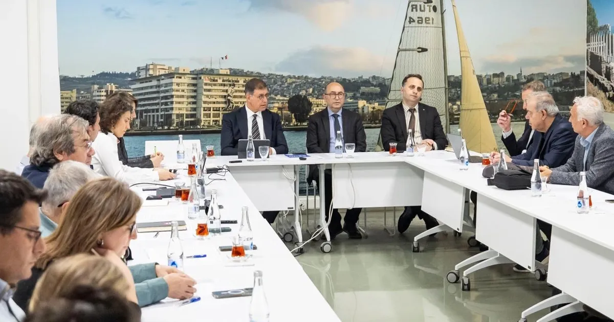 İzmir’in 8 bin 500 yıllık hazinesi masaya yatırıldı