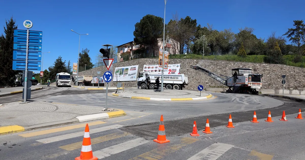 Sakarya Büyükşehir’den asfalt bakımı