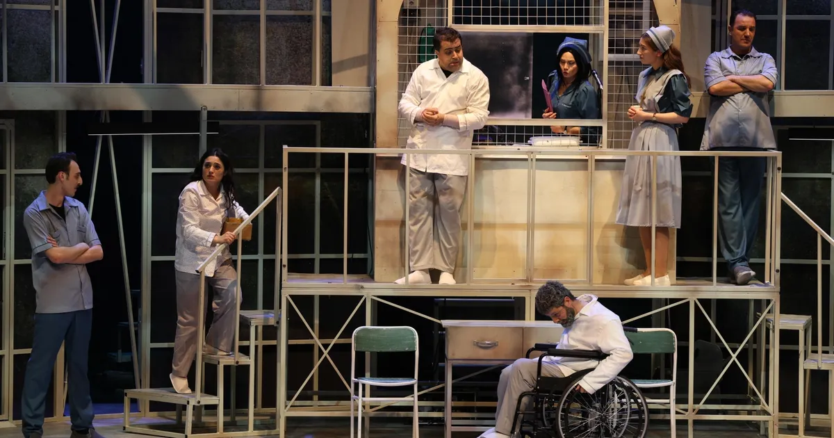Konya Şehir Tiyatrosu'ndan 'Kafesten Kuş Uçtu'