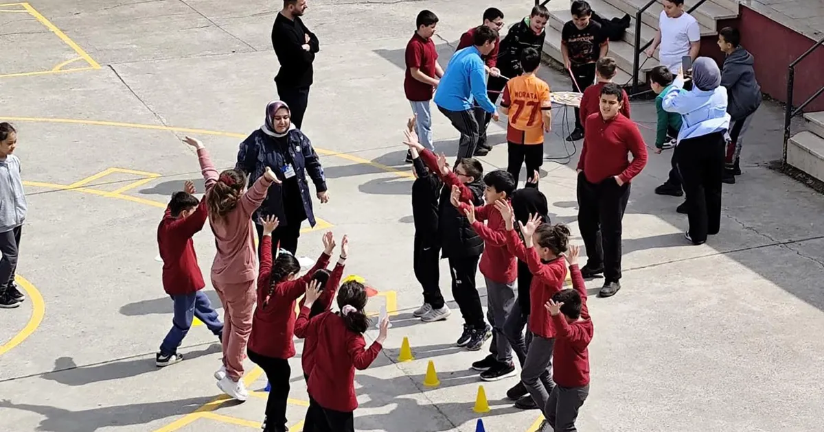 Sakarya'da “Tabletleri Kapat” projesiyle çocuklara çevrimdışı yaşam bilinci