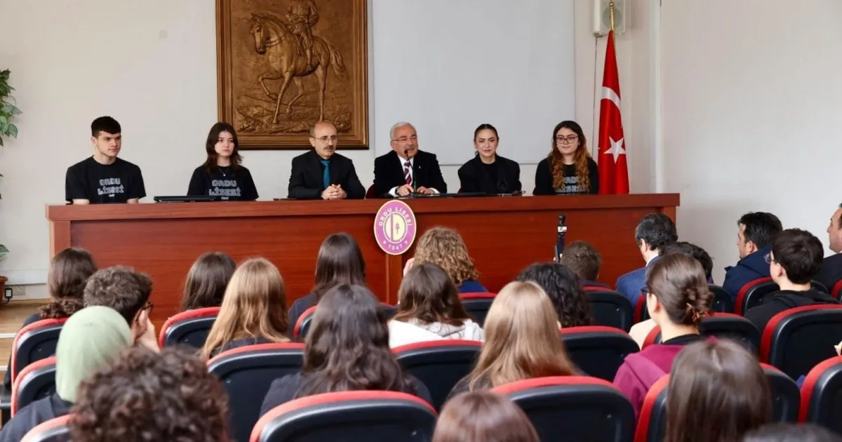 Başkan Güler, Ordu Lisesi’nde gençlerle buluştu