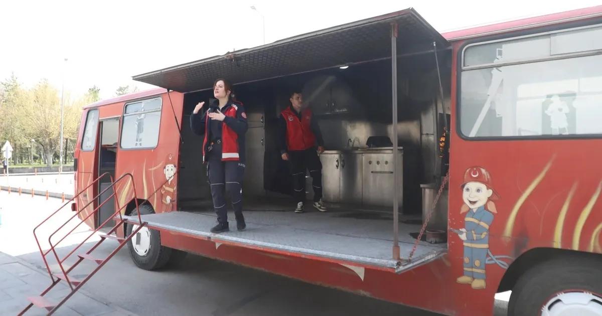 Kayseri Melikgazi personeline 'yangın söndürme' eğitimi