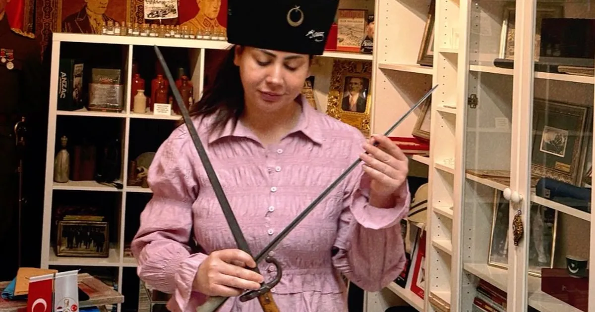 Yazar Özlem Ok’tan Rotterdam’daki Çanakkale Müzesi’ne ziyaret