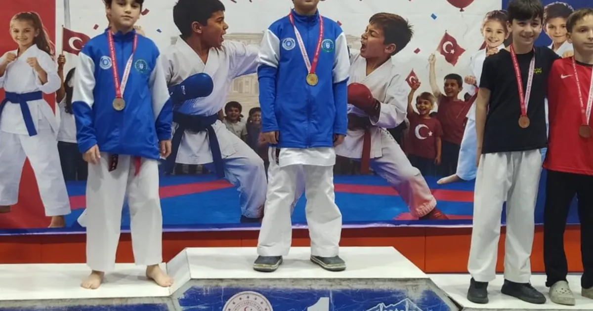 Bursa Büyükşehirli karatecilerden 28 madalya