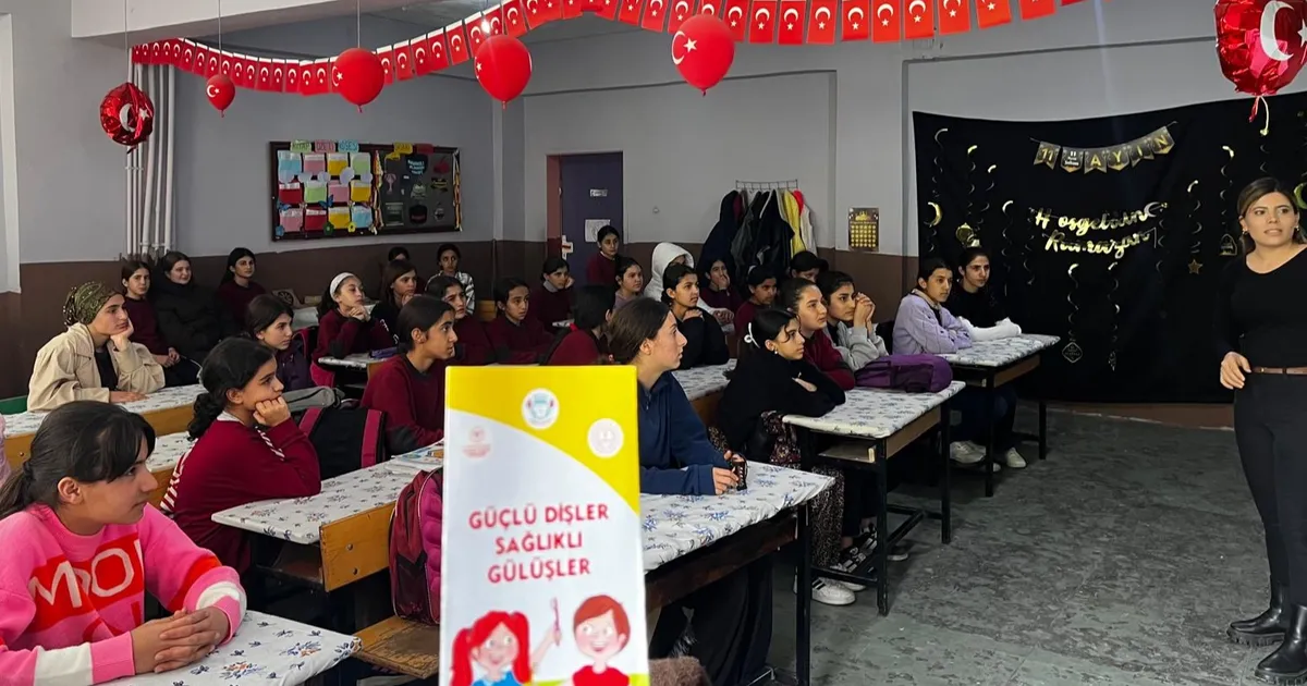 Batman Sason’da öğrencilere sağlık ve bilinçlendirme eğitimi
