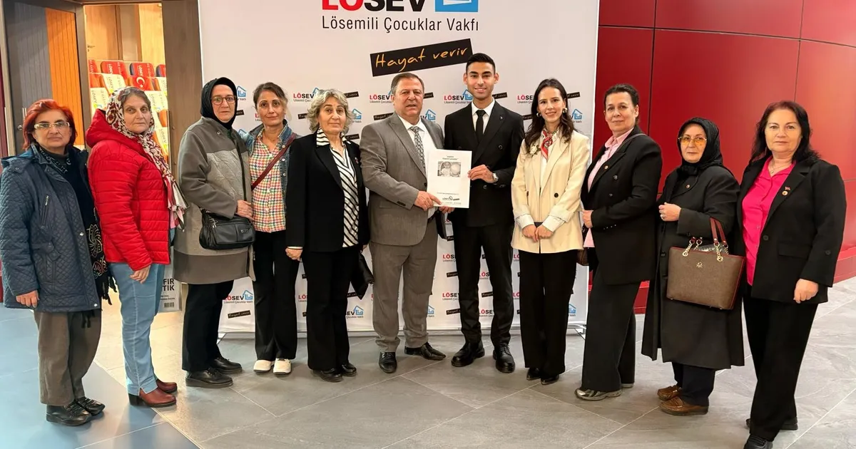 Bursa’da emeklilerden LÖSEV'e 23 Nisan hediyesi