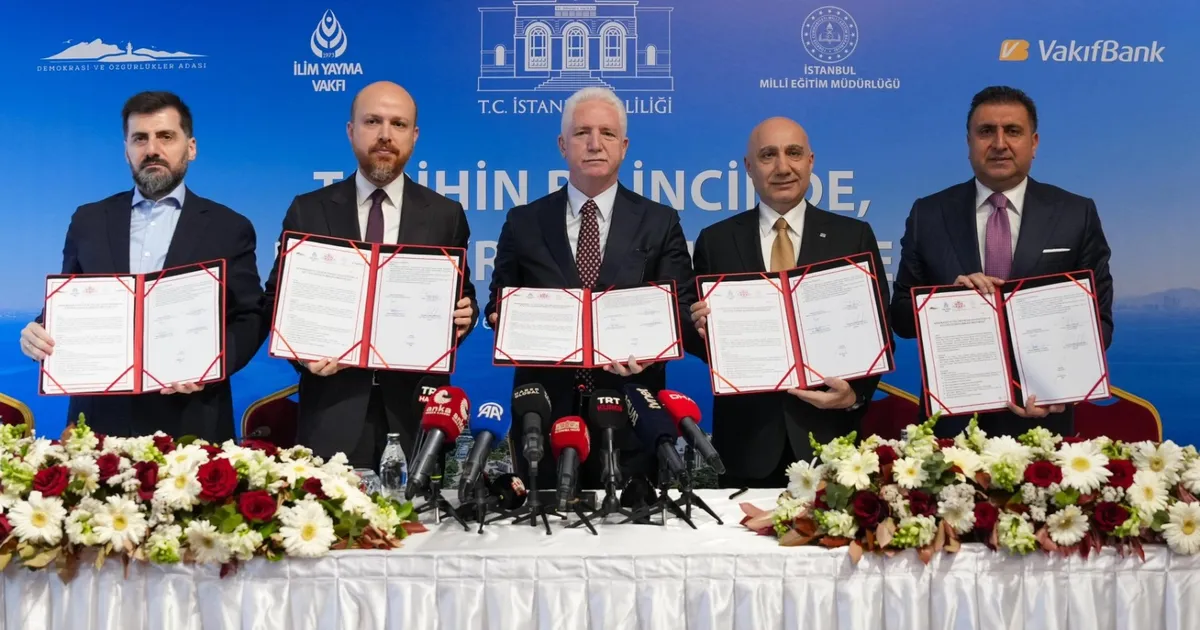 20 bin öğrenci Demokrasi ve Özgürlükler Adası’nda ağırlanacak