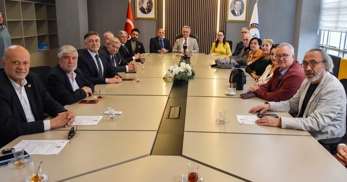 Rektör Karahasanoğlu: "Yapay zekayı fırsata çevirmeliyiz"