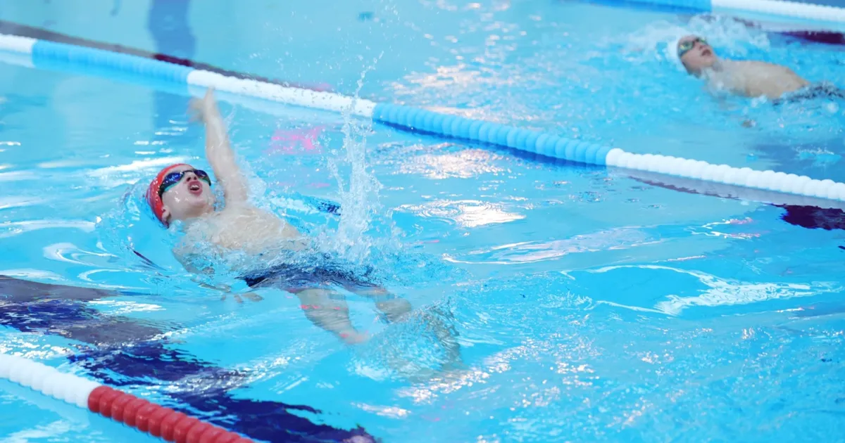 Bursa Osmangazi’de çocuklar 23 Nisan'a kulaç attı